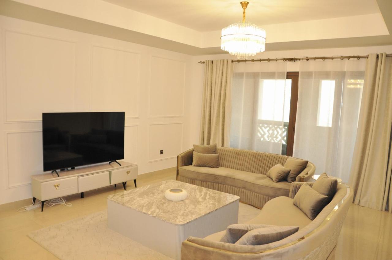 Spacious 4 Bd With Amazing Sea View Appartement *